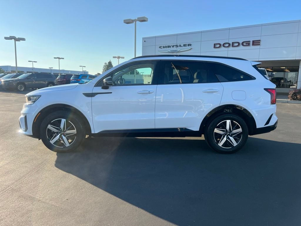 Used 2023 Kia Sorento EX w/ Panoramic Sunroof Package FWD image 19