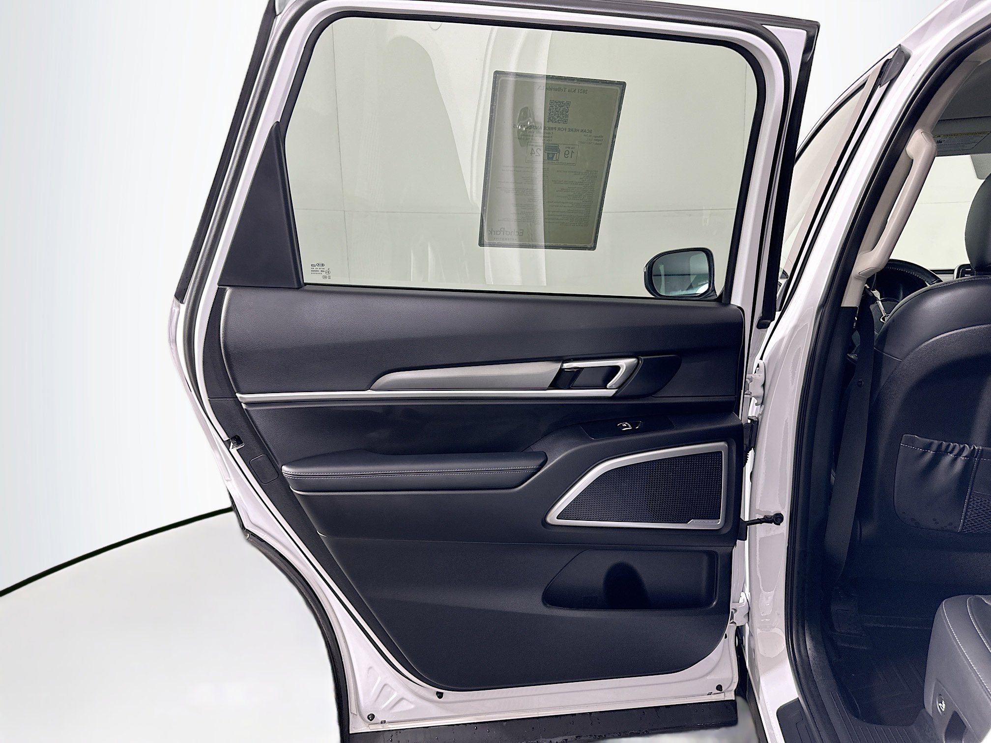 Used 2021 Kia Telluride LX AWD/4WD image 26