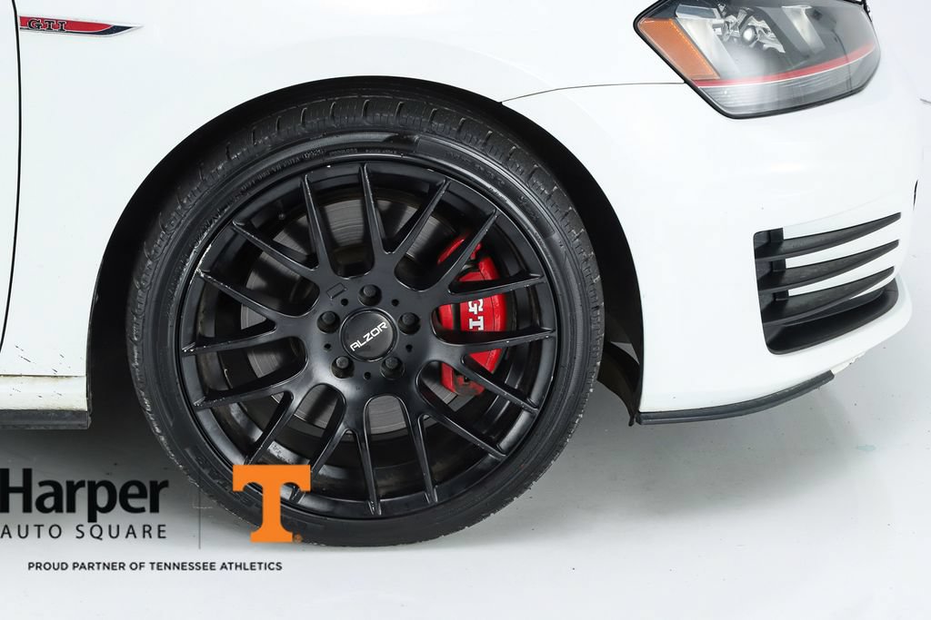Used 2017 Volkswagen GTI SE FWD image 14