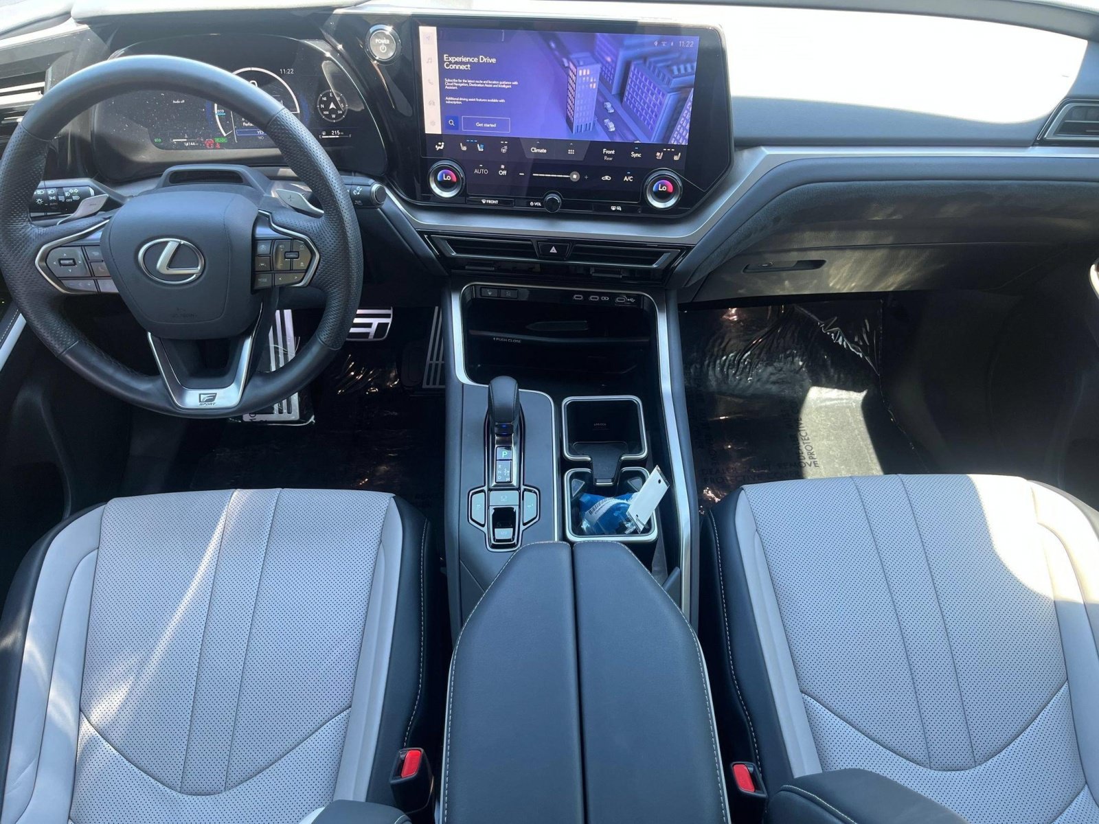 Used 2026 Lexus TX 500h AWD w/ Technology Package image 24