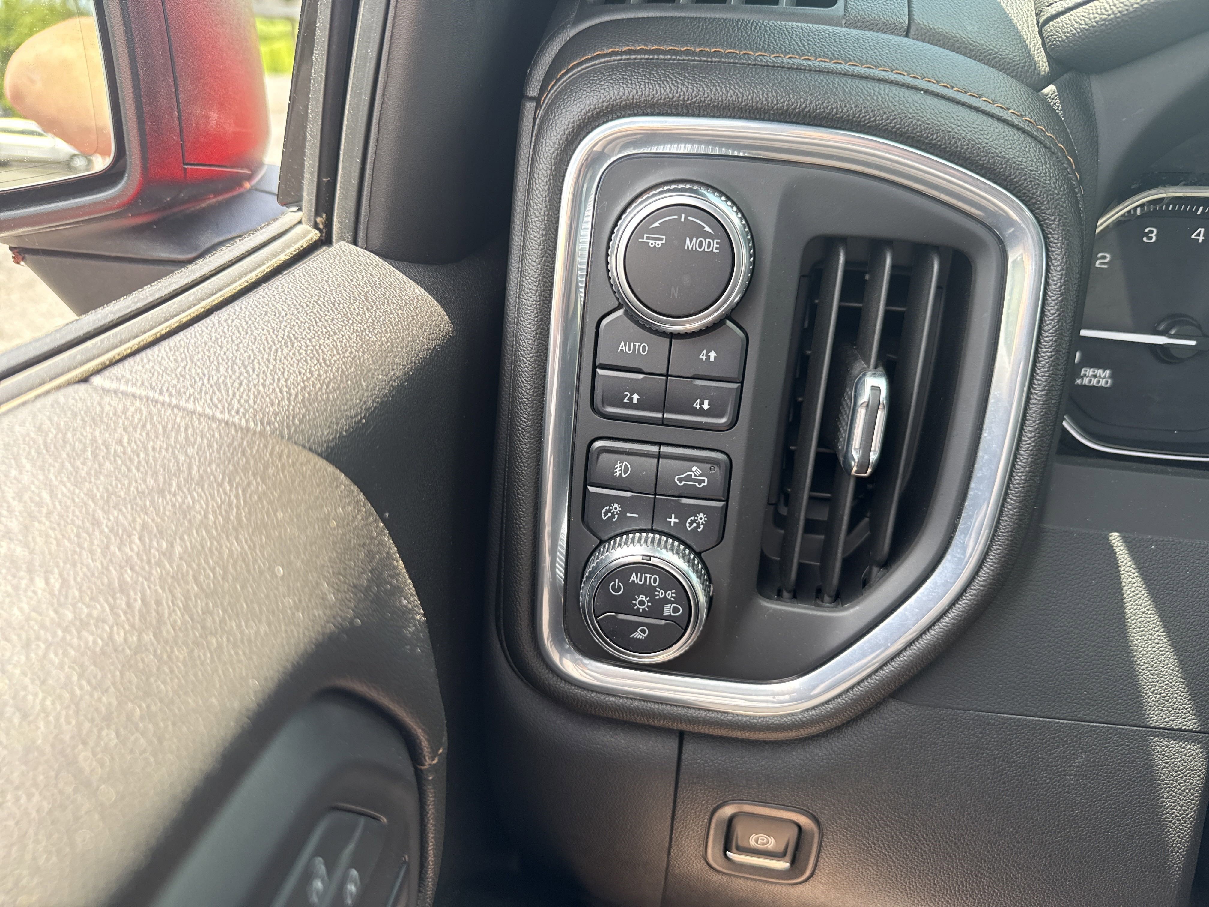 Used 2022 GMC Sierra 1500 AT4 w/ AT4 Preferred Package image 32