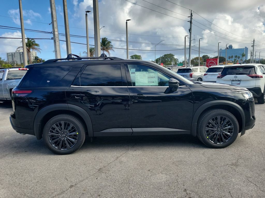 New 2026 Nissan Pathfinder SL AWD/4WD image 8