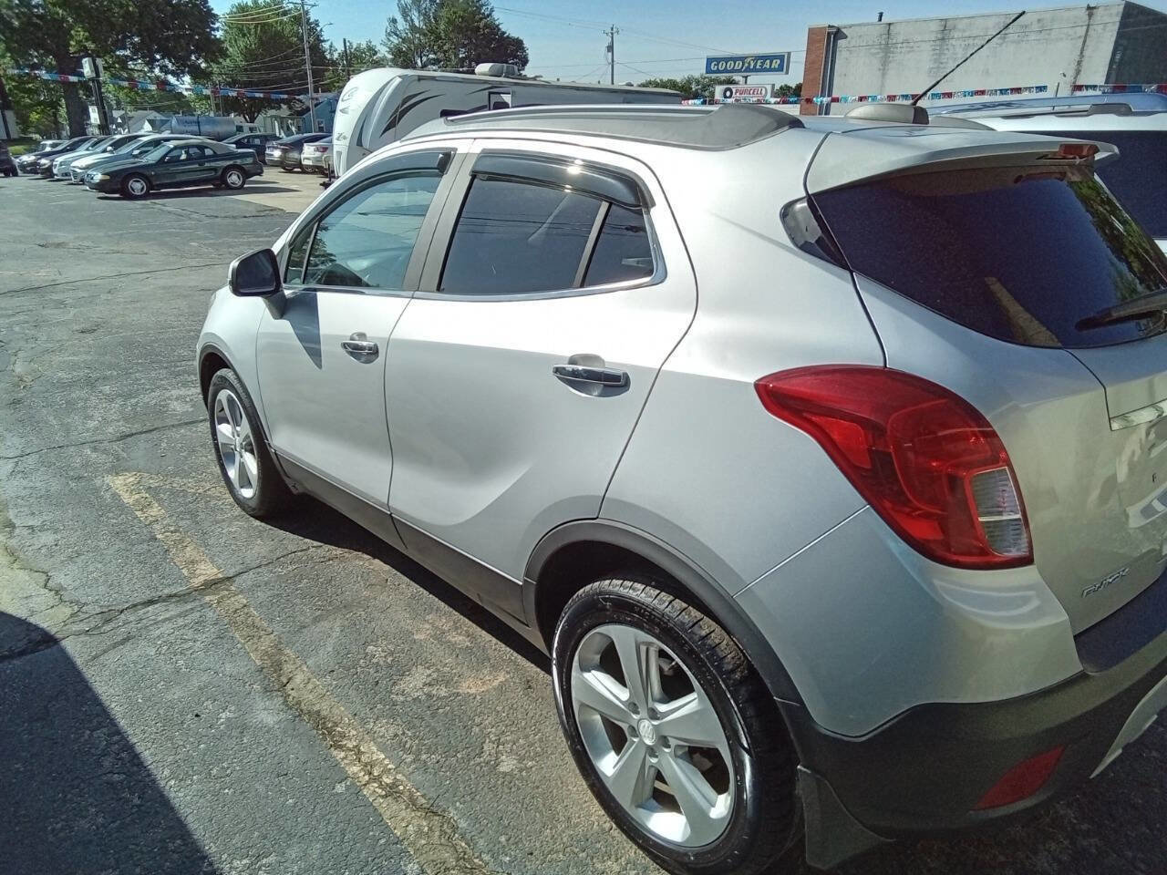 Used 2015 Buick Encore FWD image 11