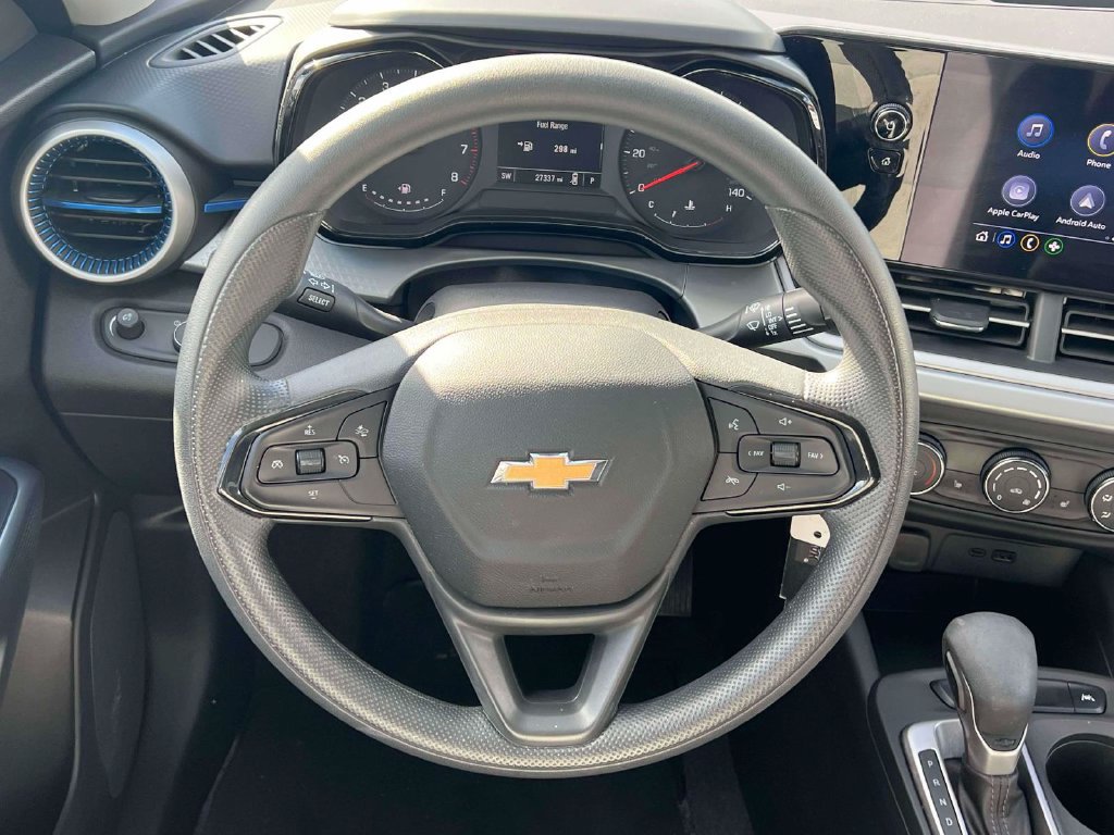 Used 2024 Chevrolet Trax LS w/ LS Convenience Package FWD image 12