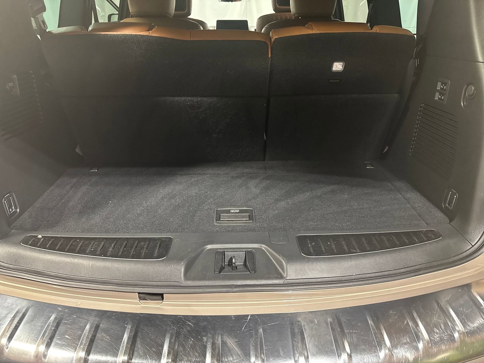 Used 2023 INFINITI QX80 Sensory w/ Cargo Package image 31