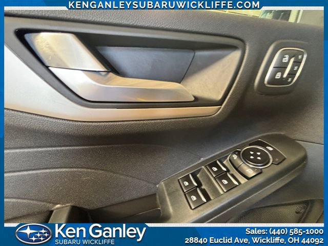 Used 2022 Ford Escape SEL w/ Technology Package FWD image 11