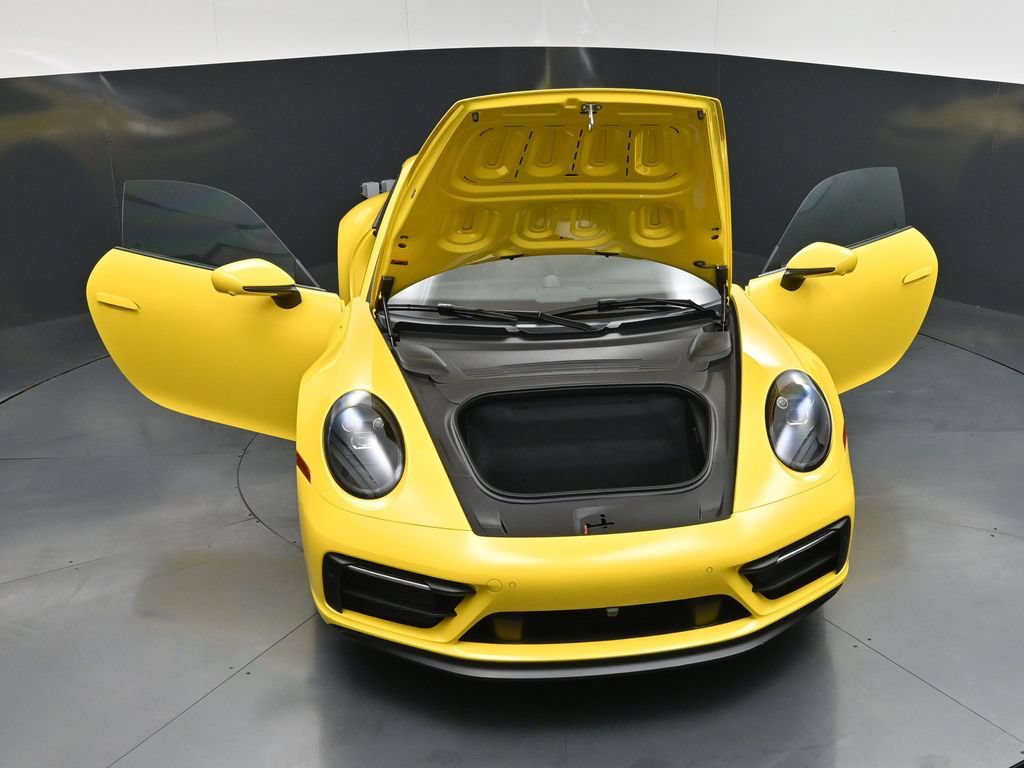 Certified 2022 Porsche 911 Carrera GTS w/ Premium Package RWD image 30