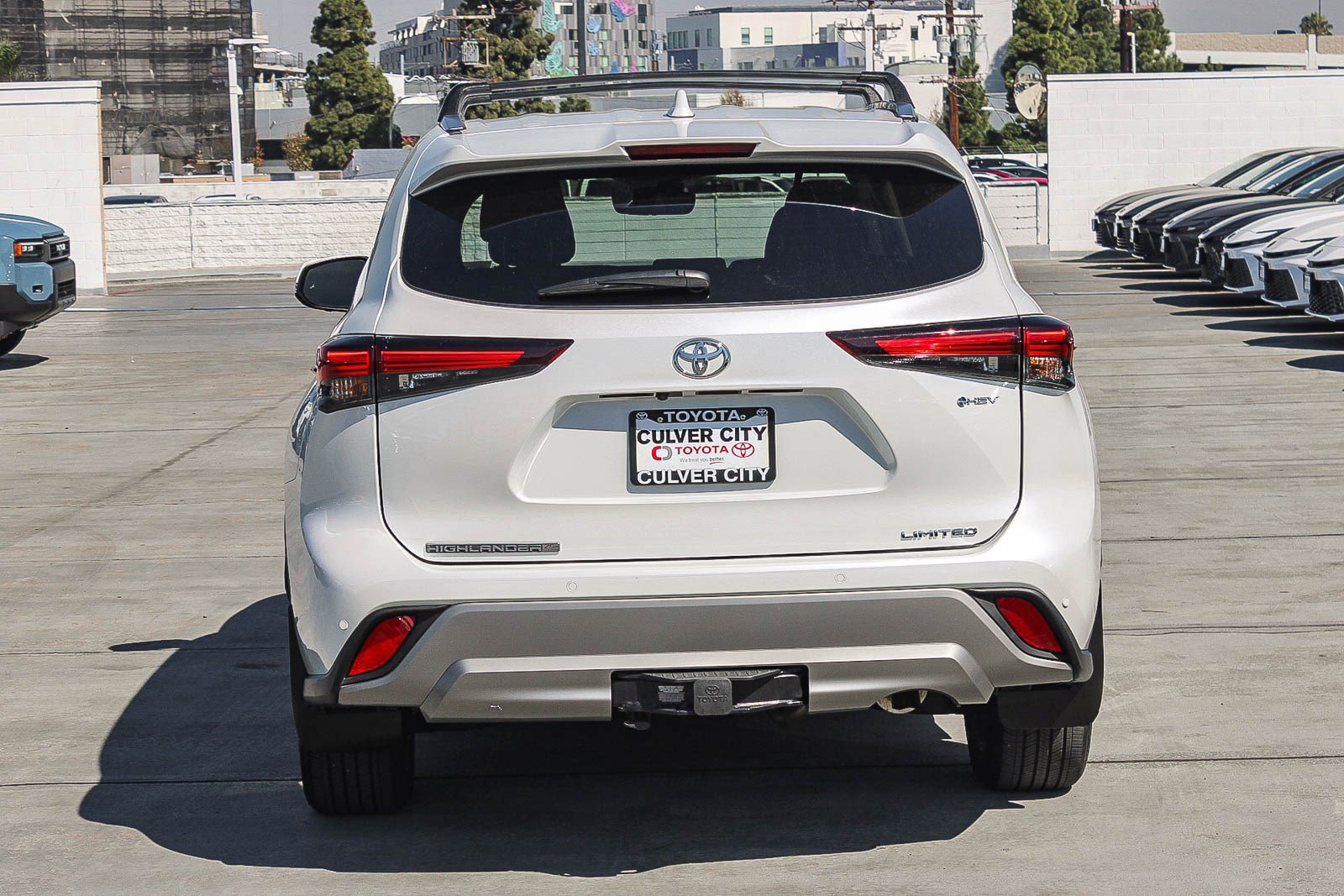 Certified 2025 Toyota Highlander Limited image 8