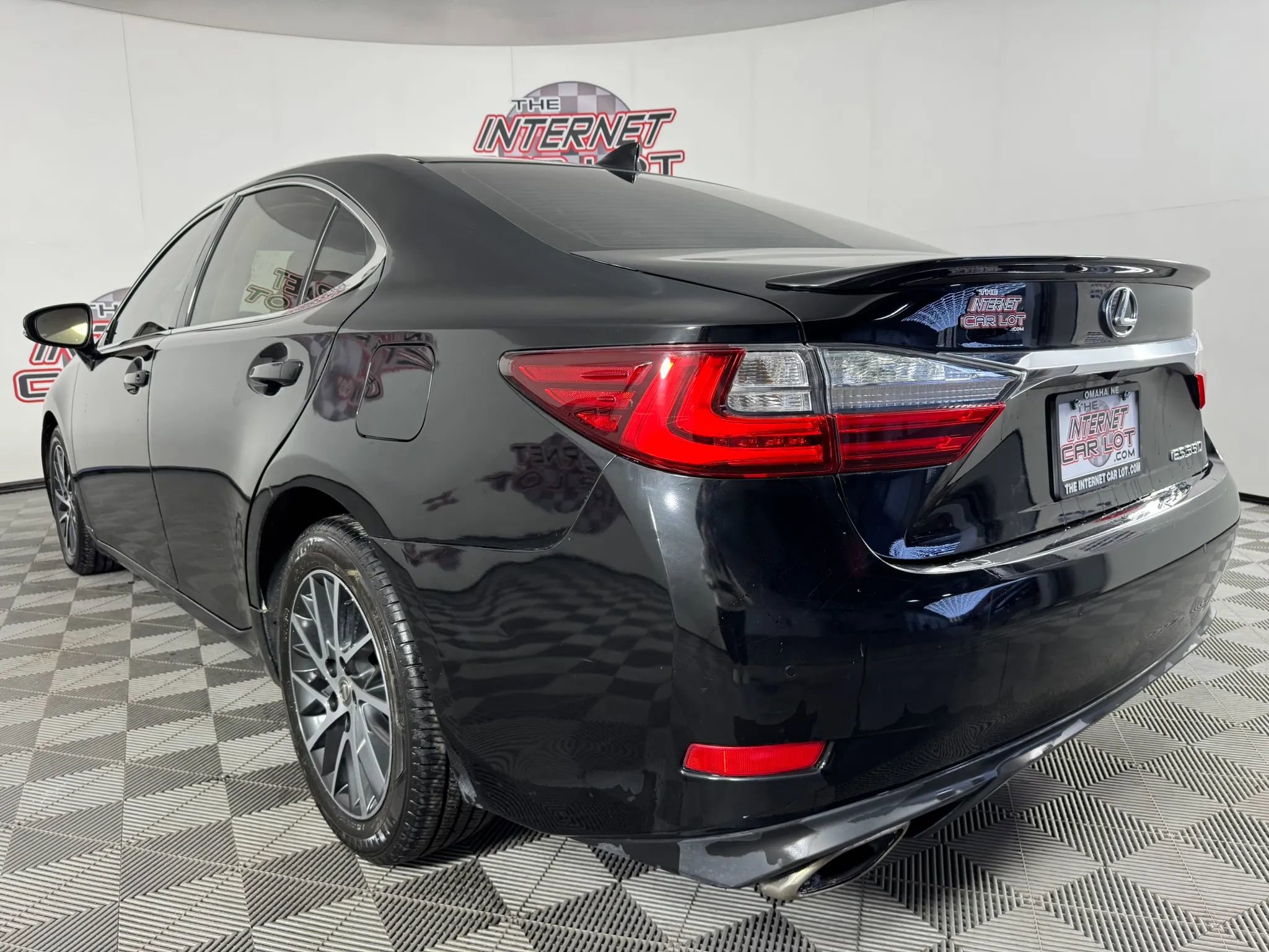 Used 2016 Lexus ES 350 w/ Luxury Package w/Wood Trim FWD image 22