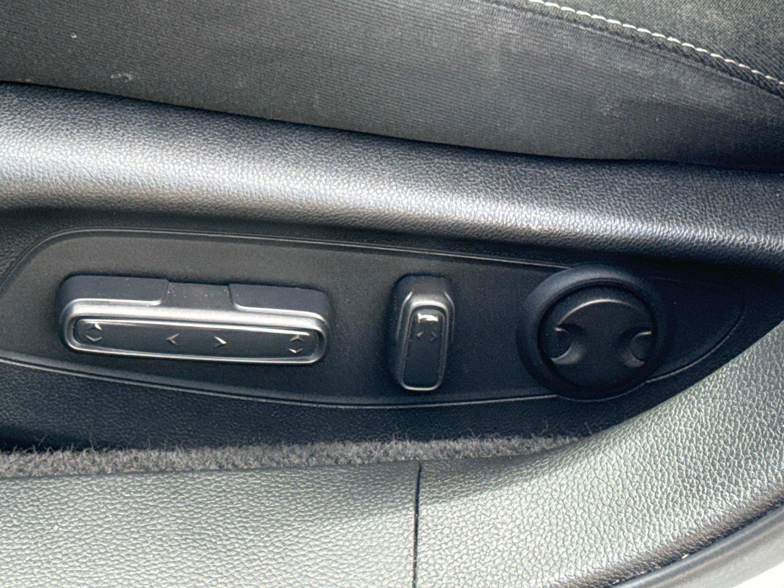 Certified 2024 Honda Accord EX image 18