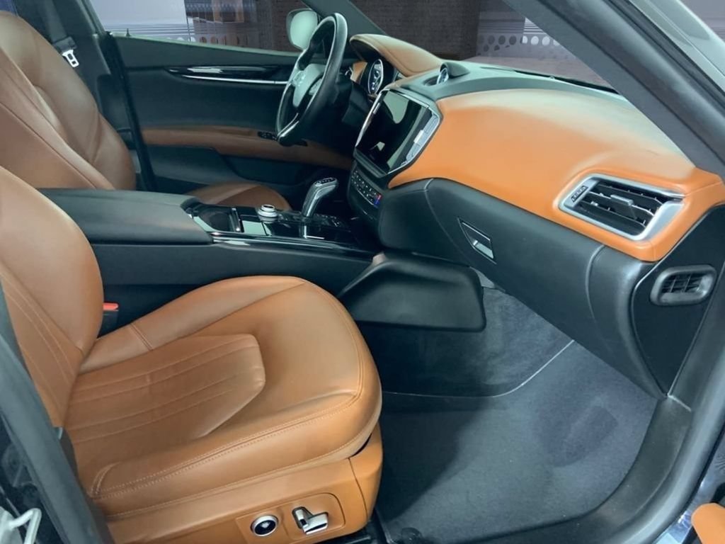 Used 2021 Maserati Ghibli RWD image 15