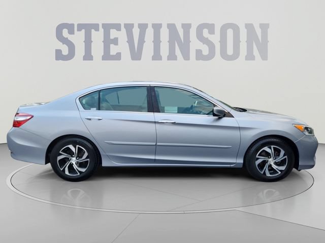 Used 2017 Honda Accord LX image 6