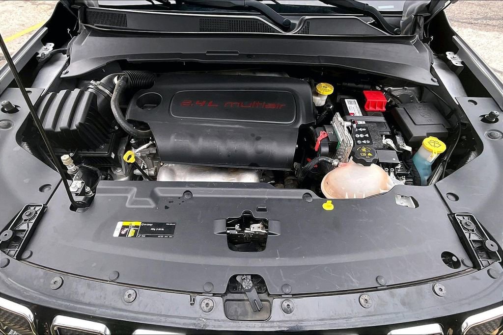 Used 2022 Jeep Compass Limited image 10