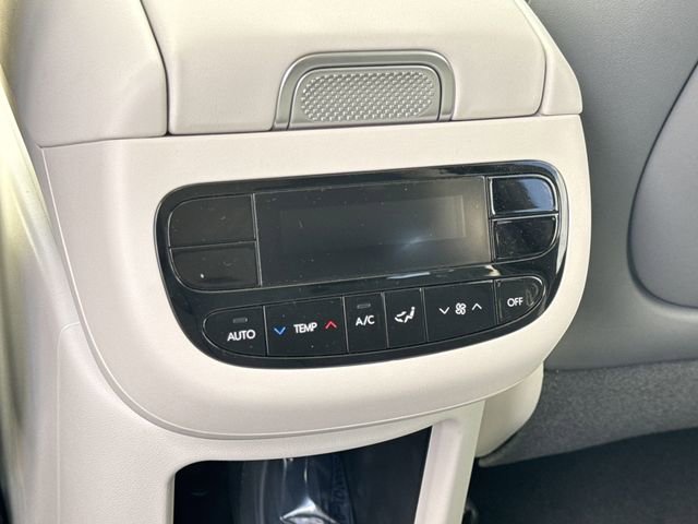 New 2026 Hyundai Ioniq 9 SE AWD/4WD image 16