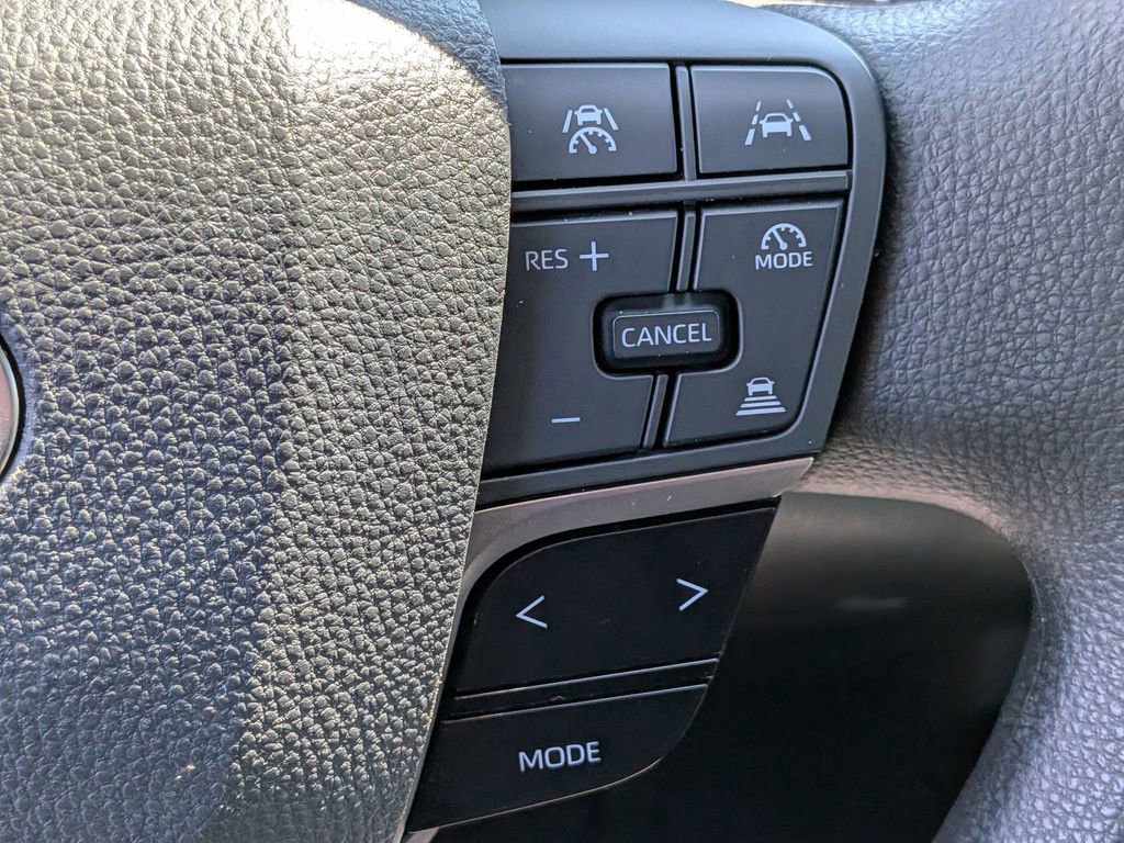 Used 2025 Toyota Camry LE image 23