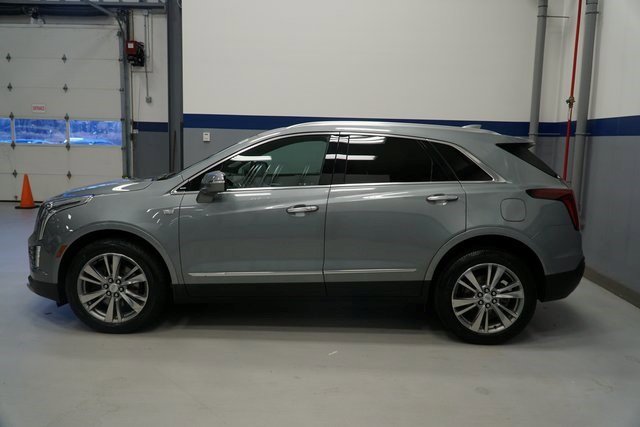 Certified 2023 Cadillac XT5 Premium Luxury image 2