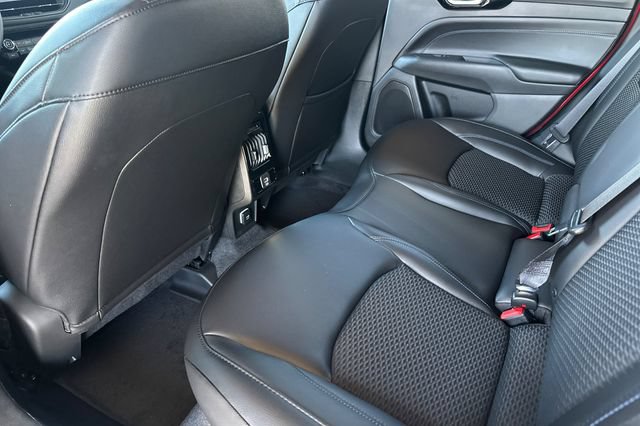 New 2026 Jeep Compass Latitude AWD/4WD image 11