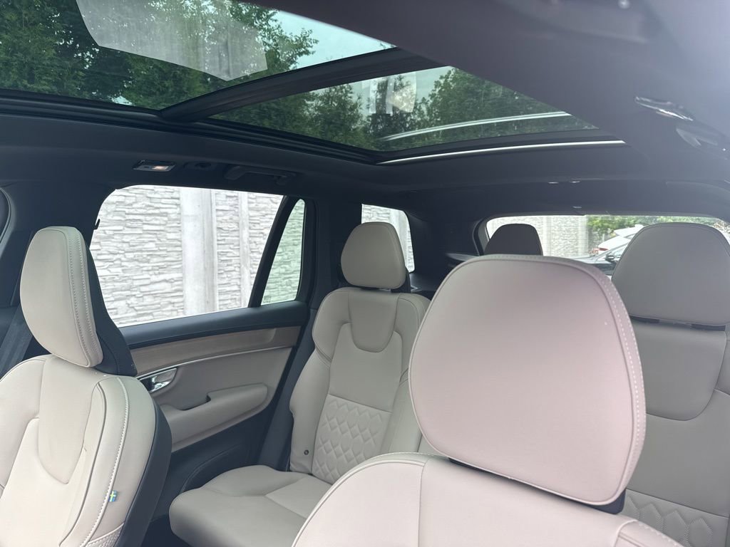 Used 2026 Volvo XC90 B6 Plus AWD/4WD image 10