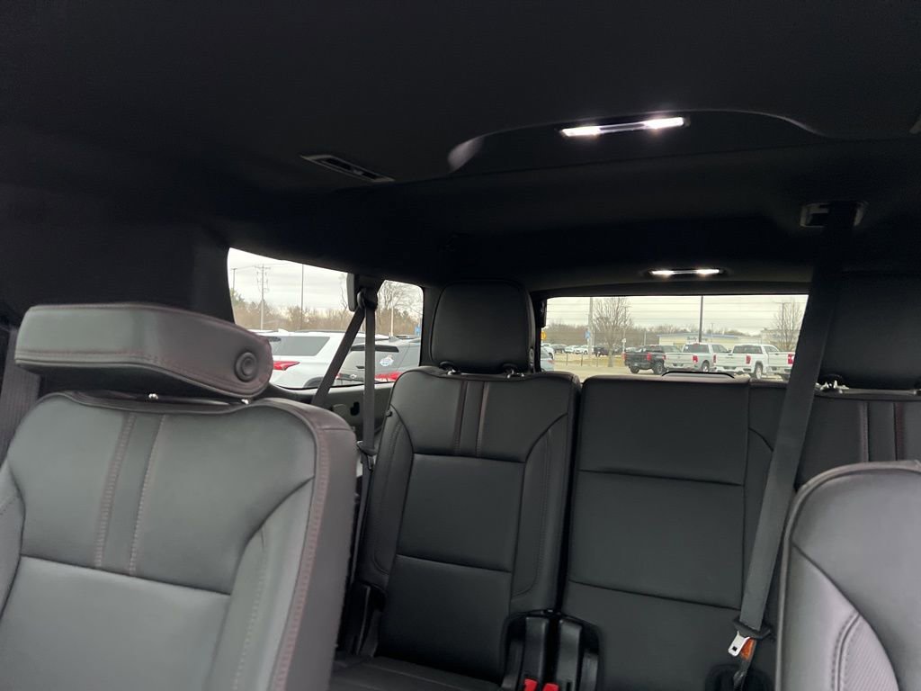 Used 2022 Chevrolet Suburban RST w/ Luxury Package image 33