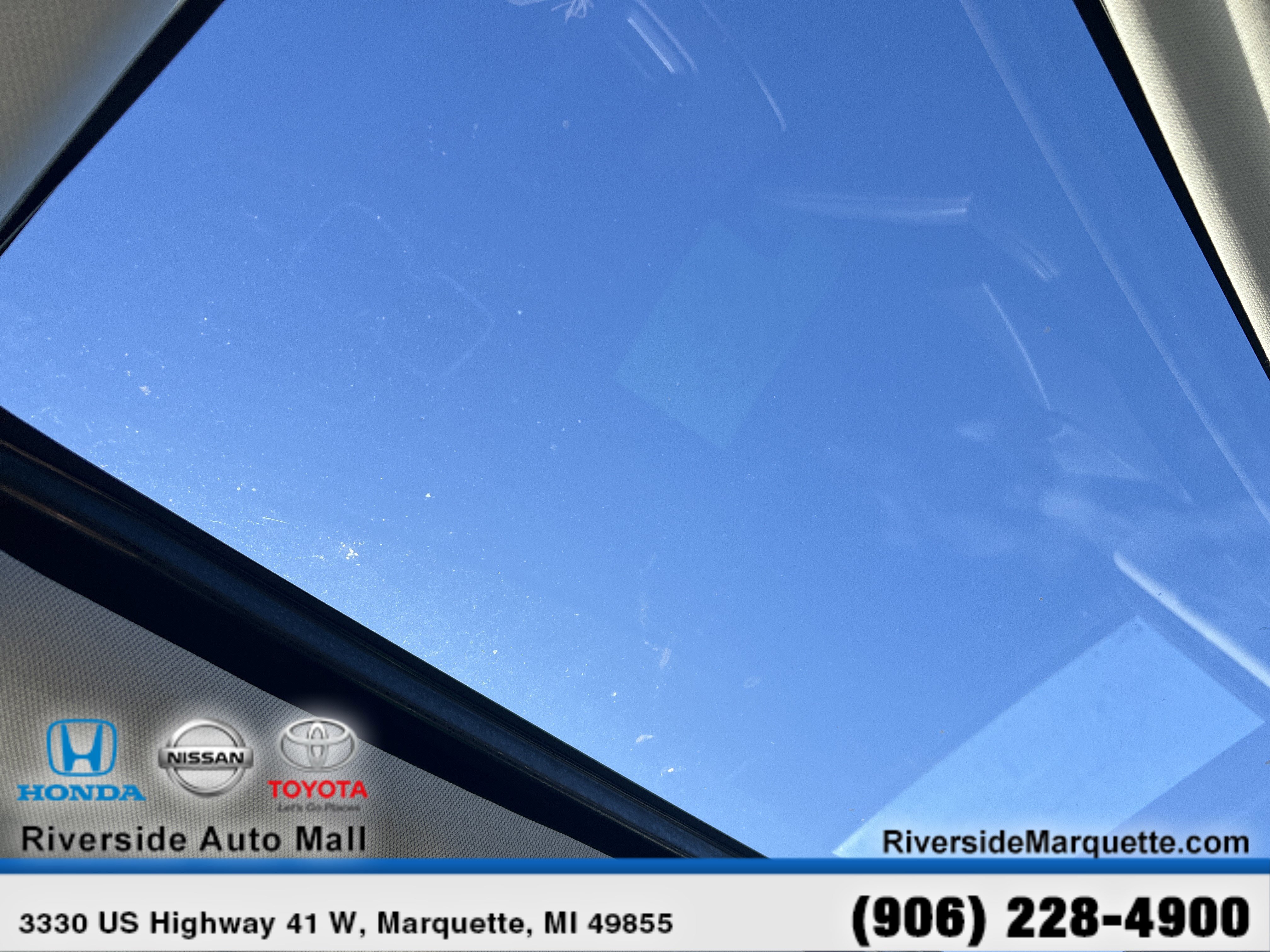 Used 2017 Chevrolet Silverado 1500 LTZ Z71 w/ Realtree Edition image 23