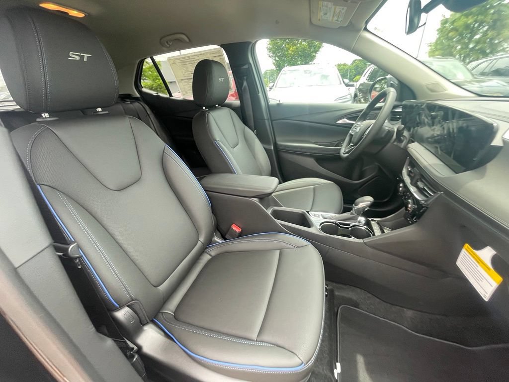 New 2026 Buick Encore GX Sport Touring w/ Advanced Technology Package FWD image 27