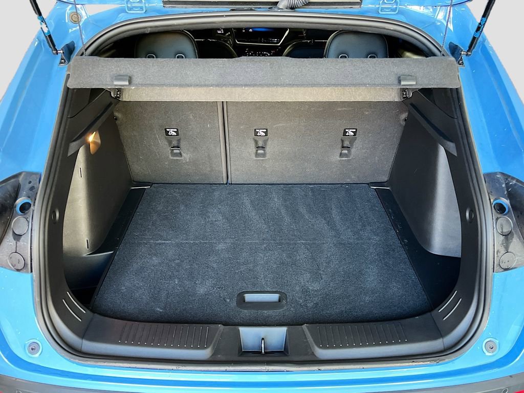 Used 2024 Chevrolet Trax RS w/ Sunroof Package FWD image 26