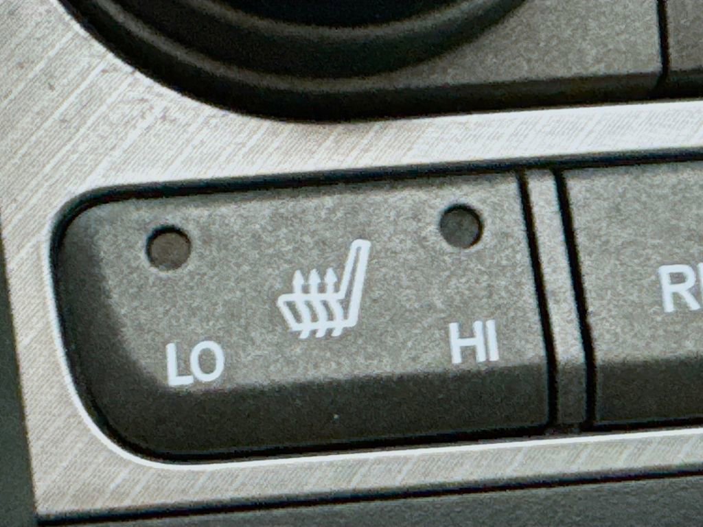 Used 2012 Honda Pilot Touring image 24