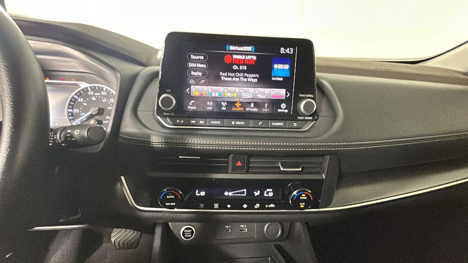 Used 2023 Nissan Rogue SV AWD/4WD image 28