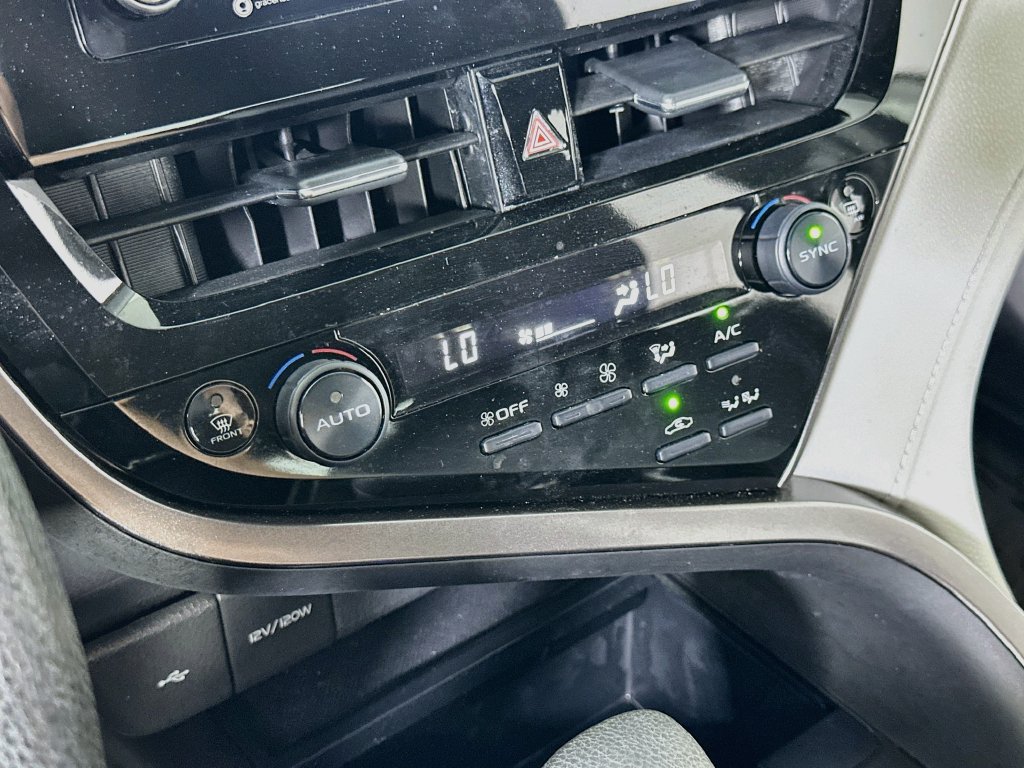 Used 2021 Toyota Camry LE FWD image 27