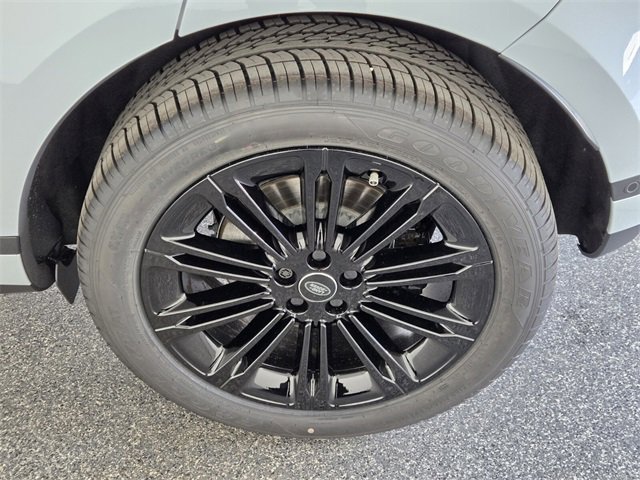 New 2026 Land Rover Range Rover Evoque S image 9