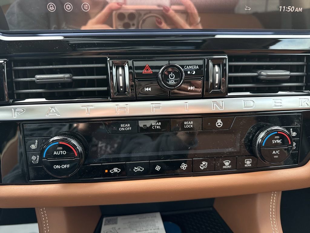 New 2026 Nissan Pathfinder Platinum image 28