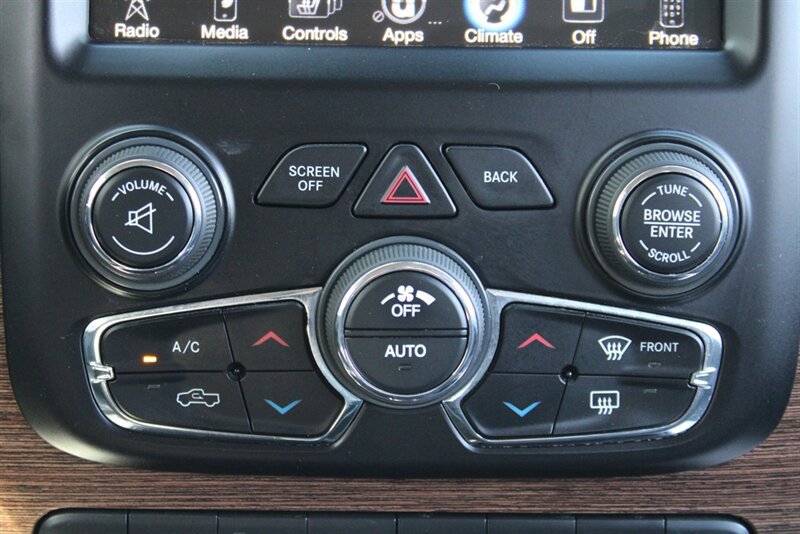 Used 2016 RAM 2500 Laramie w/ Convenience Group AWD/4WD image 34