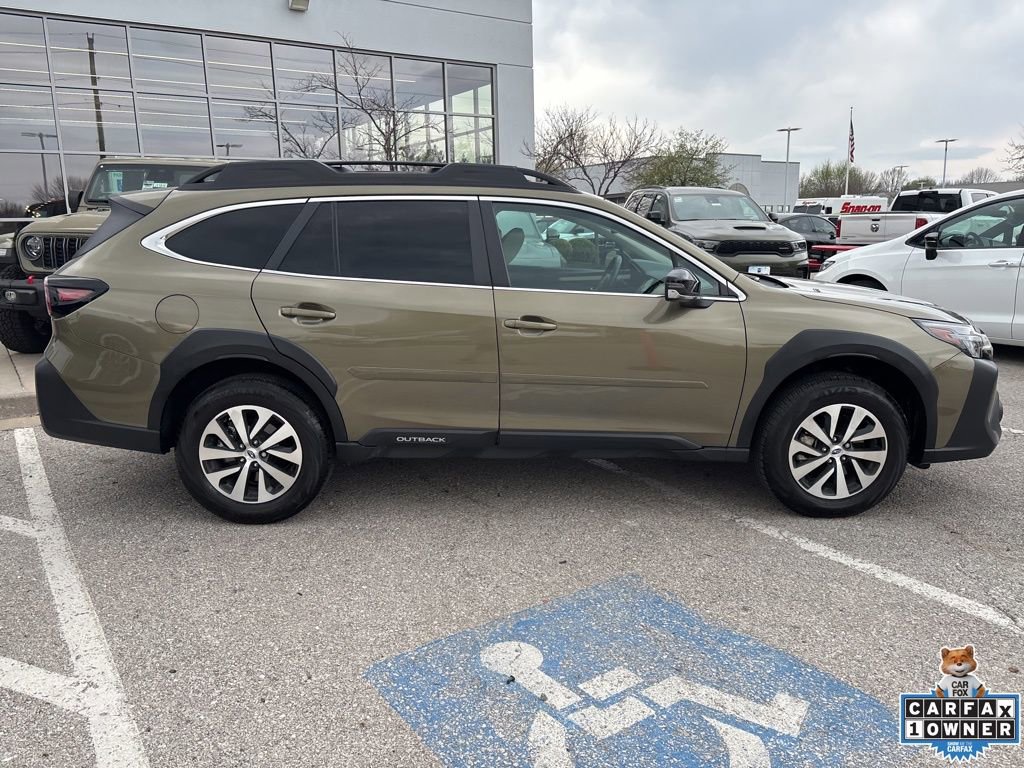 Used 2024 Subaru Outback Premium image 32