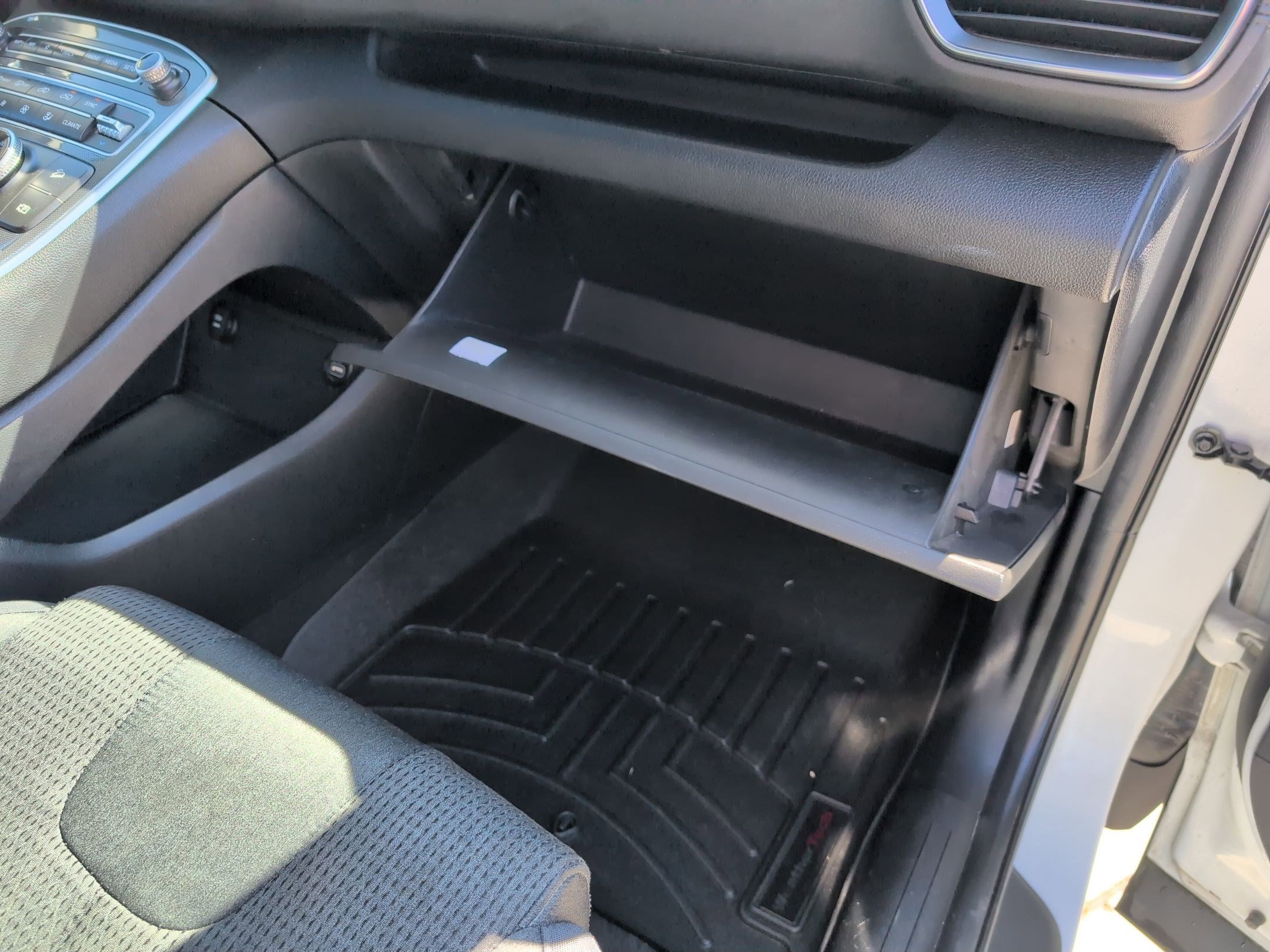 Used 2023 Hyundai Santa Fe SEL image 32