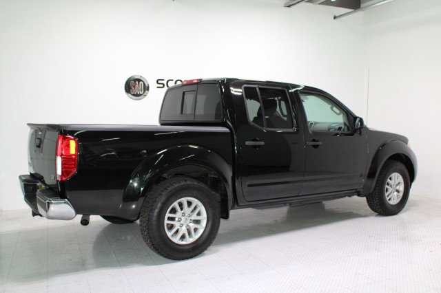 Used 2016 Nissan Frontier SV image 9