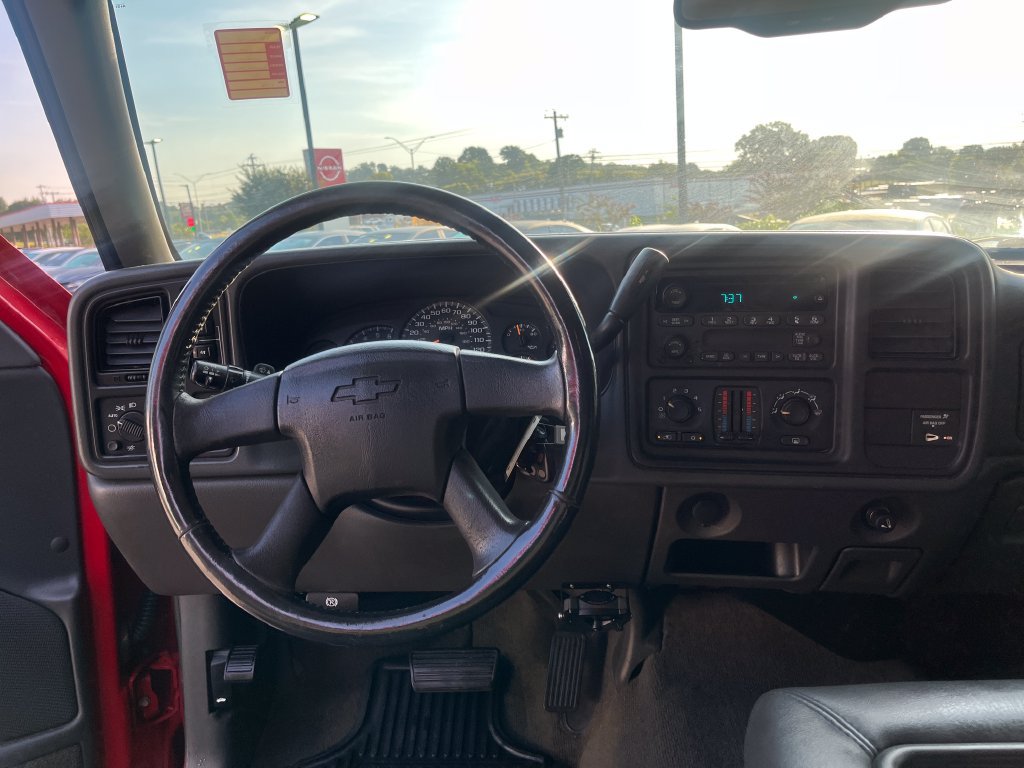 Used 2005 Chevrolet Silverado 2500 LS AWD/4WD image 15