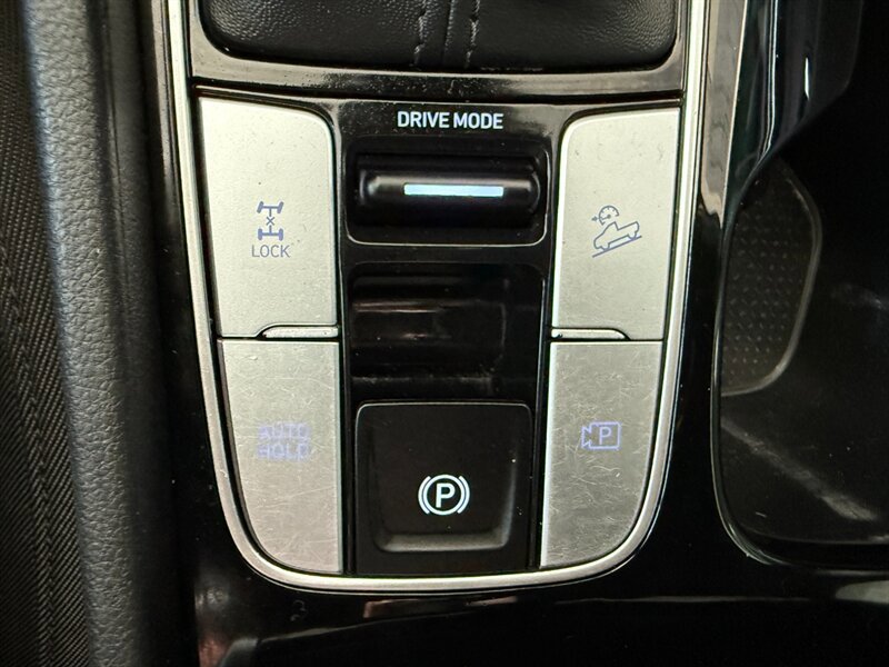 Used 2022 Hyundai Santa Cruz SEL AWD/4WD image 32