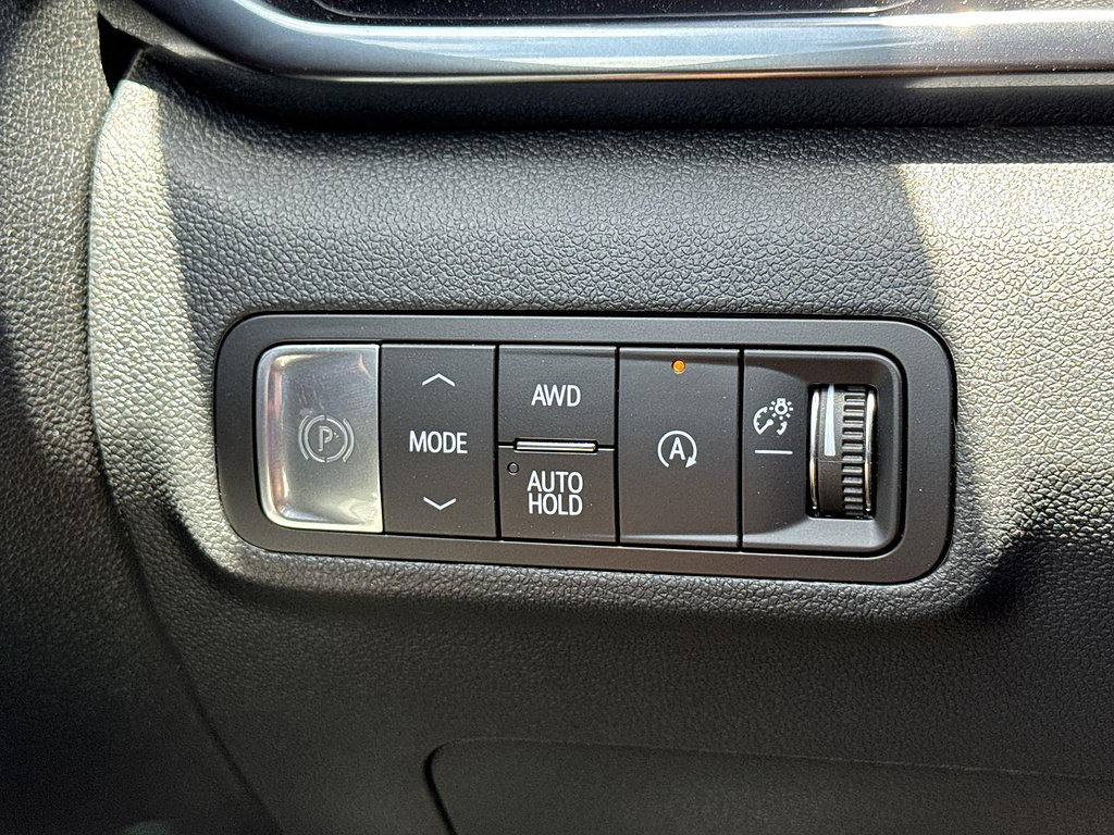 New 2026 GMC Terrain AT4 w/ Technology Package II AWD/4WD image 16