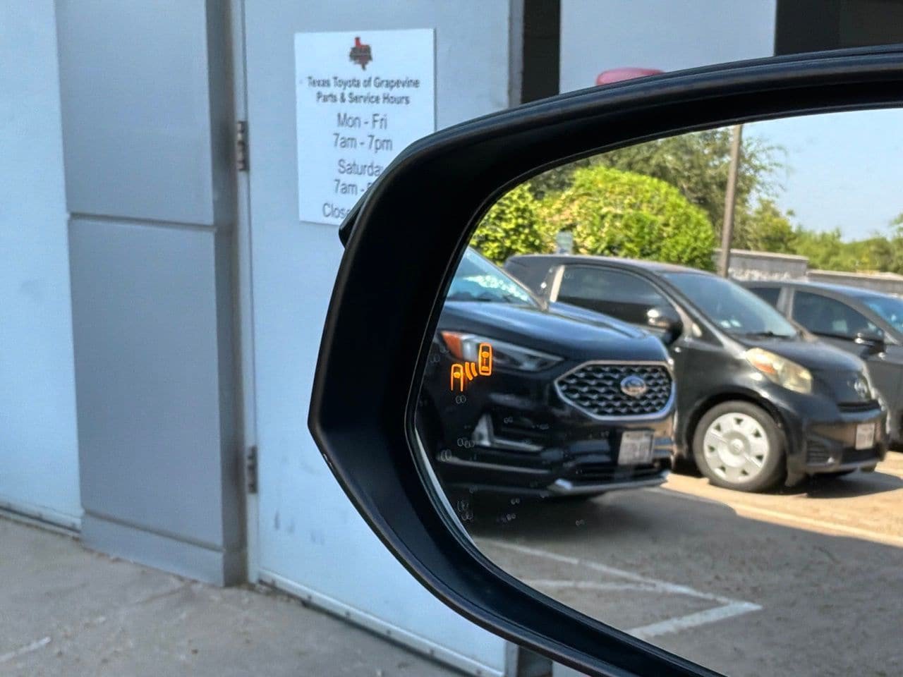 Used 2023 Toyota 4Runner SR5 Premium w/ Moonroof Package RWD image 23