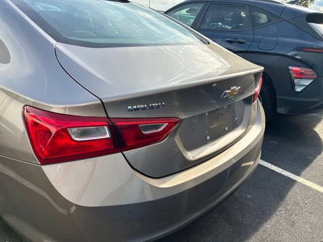 Used 2025 Chevrolet Malibu LT FWD image 7