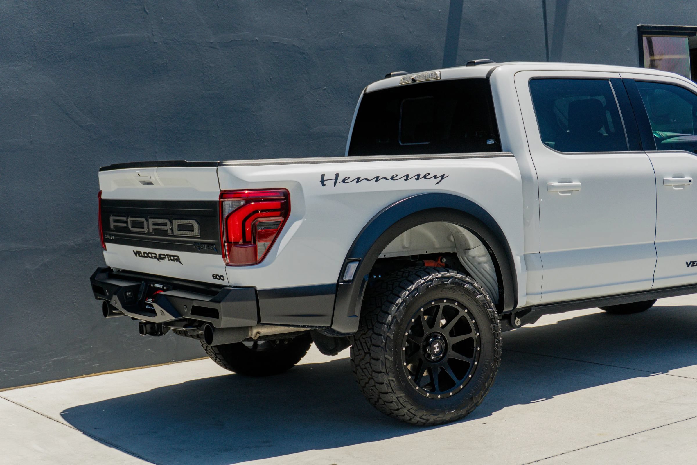 Used 2025 Ford F150 Raptor AWD/4WD image 44