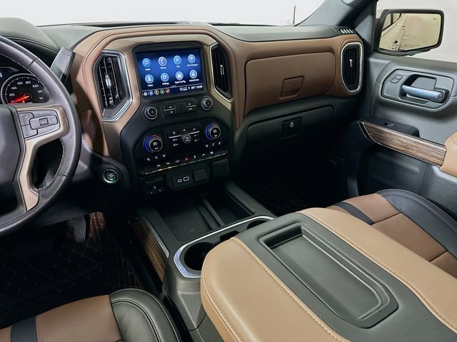 Used 2022 Chevrolet Silverado 1500 High Country w/ Technology Package image 27