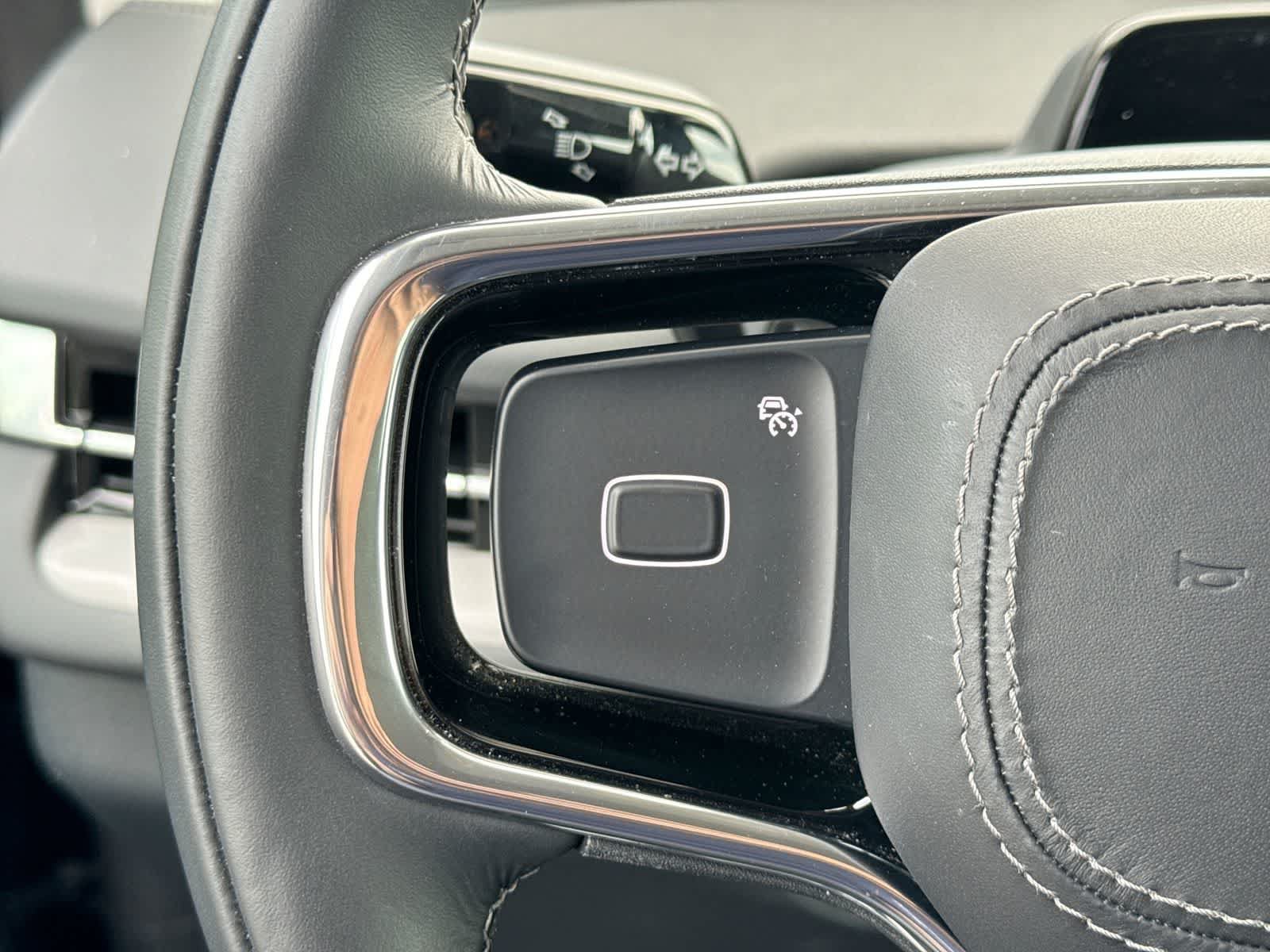 Used 2025 Lincoln Navigator Reserve AWD/4WD image 30
