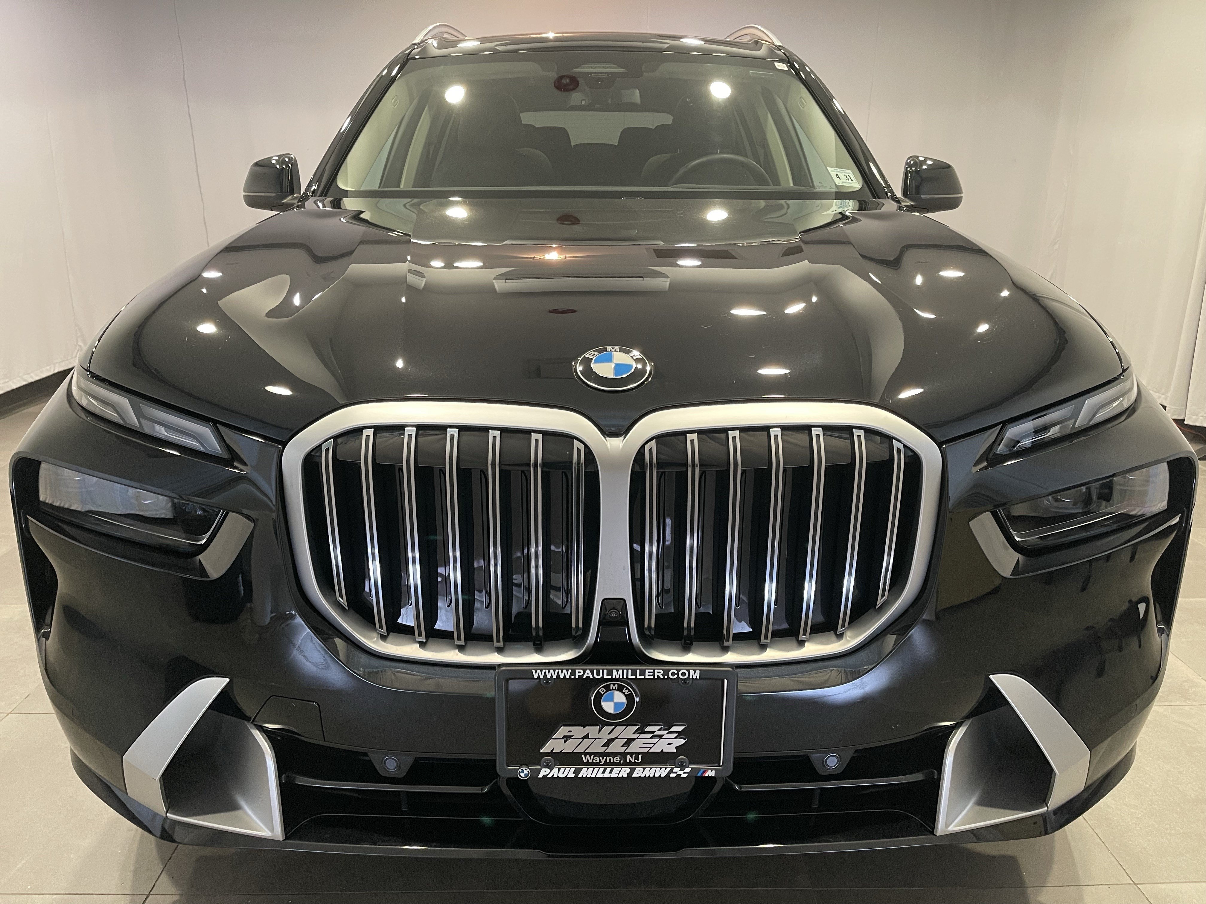 Used 2026 BMW X7 xDrive40i w/ Climate Comfort Package AWD/4WD image 2