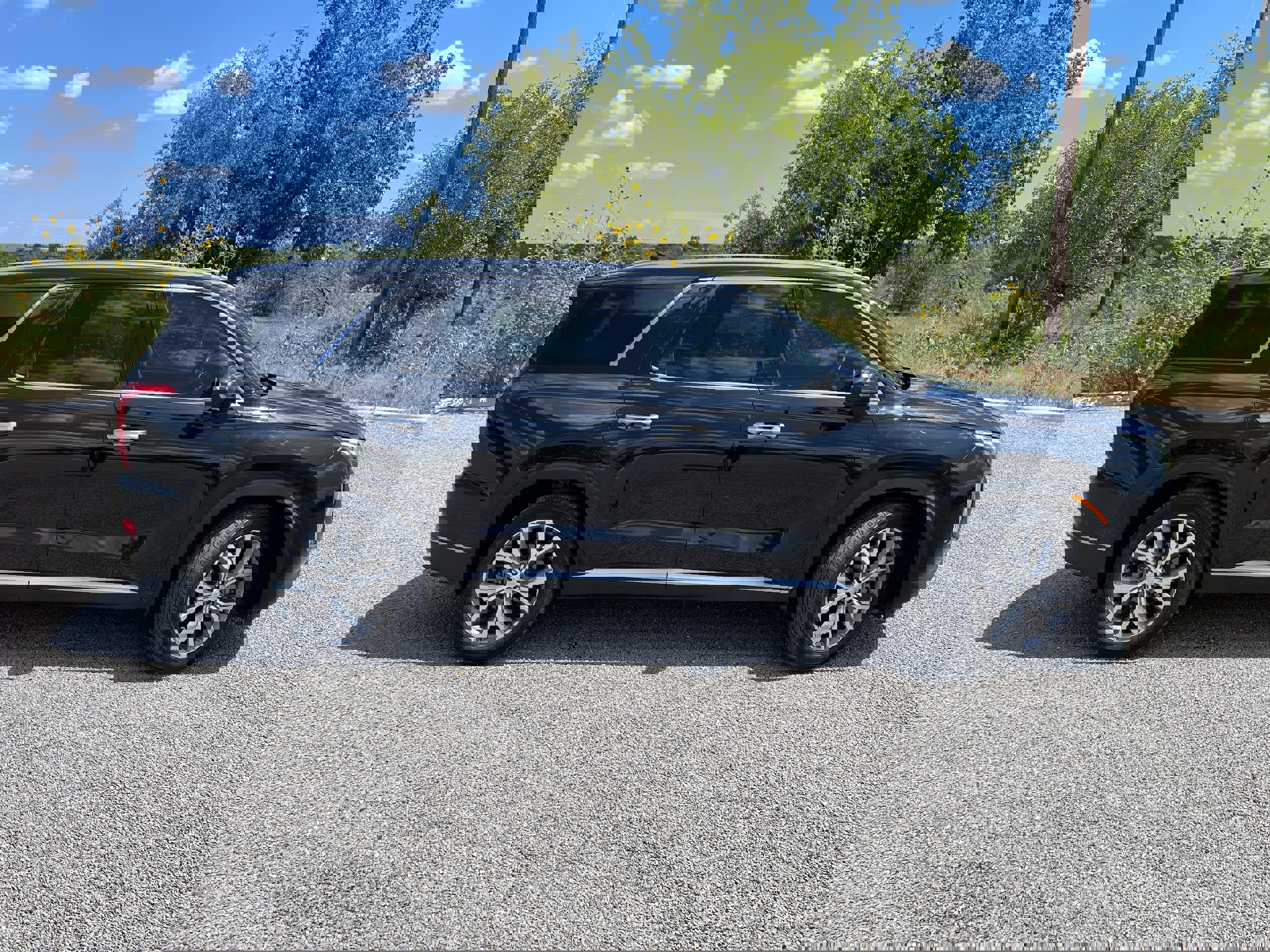 Used 2022 Hyundai Palisade SEL w/ 8P Bench Seat Package image 2