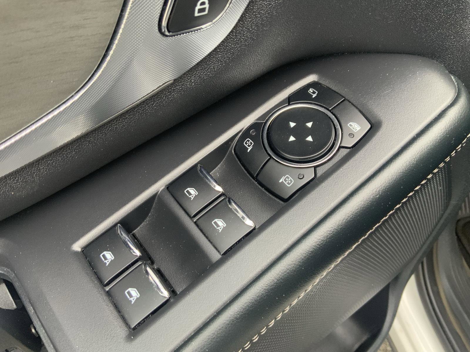 Used 2025 Ford Expedition Platinum image 28