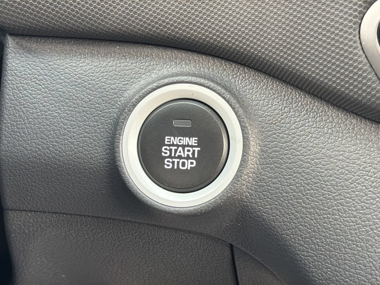 Used 2018 Hyundai Ioniq Blue FWD image 28