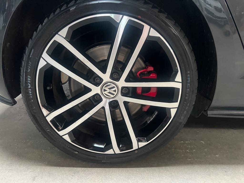 Used 2017 Volkswagen GTI S image 13