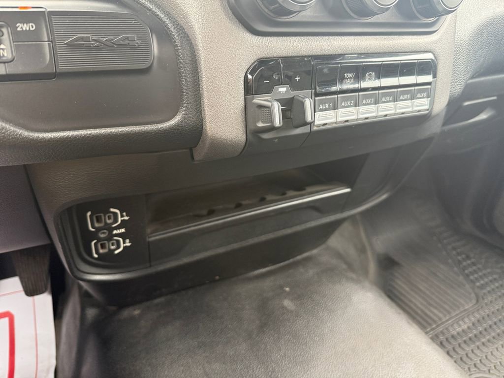 Used 2020 RAM 3500 Tradesman image 28