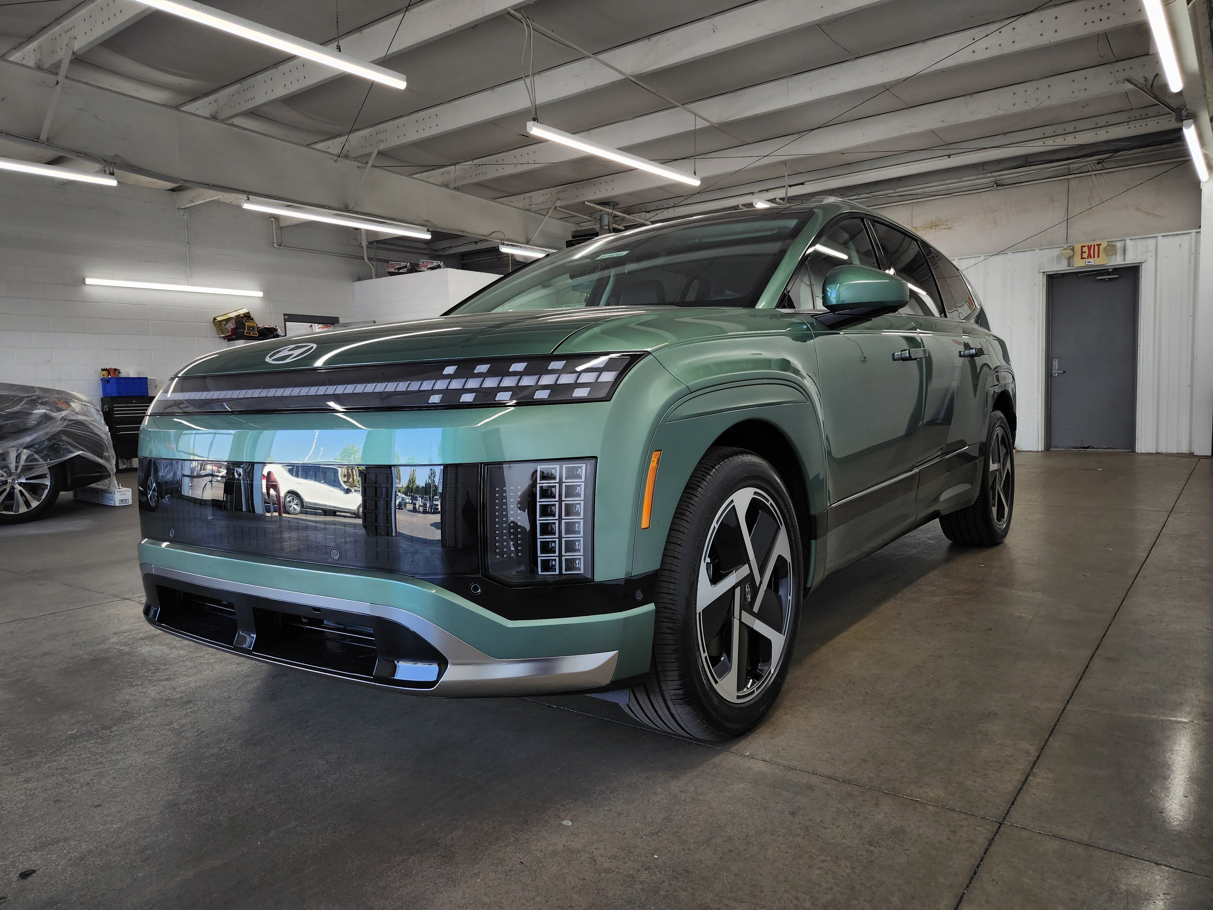 New 2026 Hyundai Ioniq 9 Calligraphy image 21